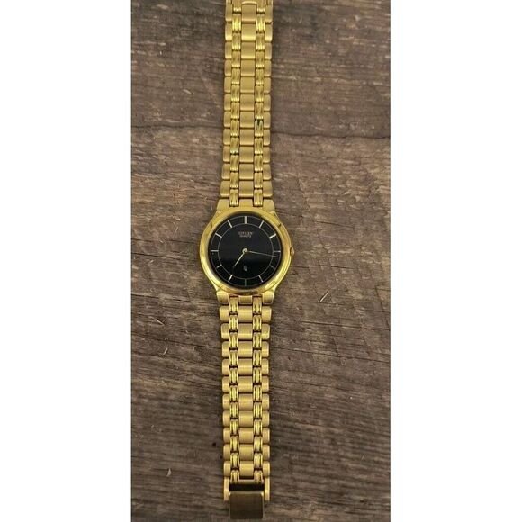 Citizen Dress Watch 31mm Japanese Movement. Gold Toned - Picture 4 of 11